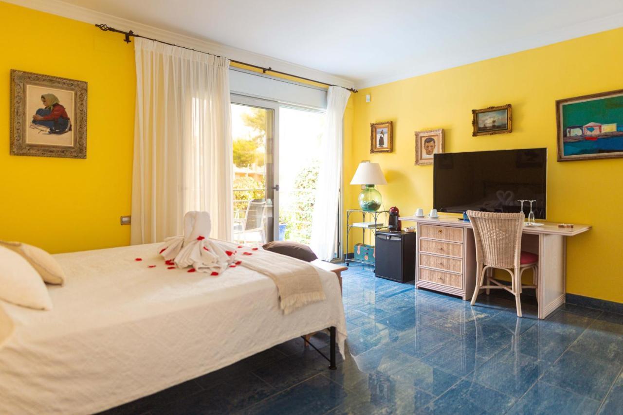 Hotel La Estrella Del Mediterraneo Roda de Bará Buitenkant foto