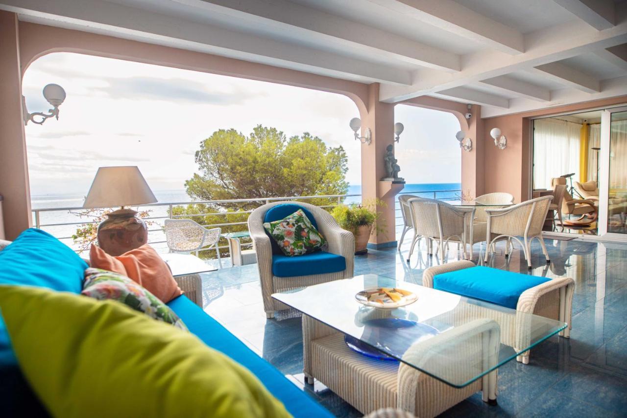 Hotel La Estrella Del Mediterraneo Roda de Bará Buitenkant foto