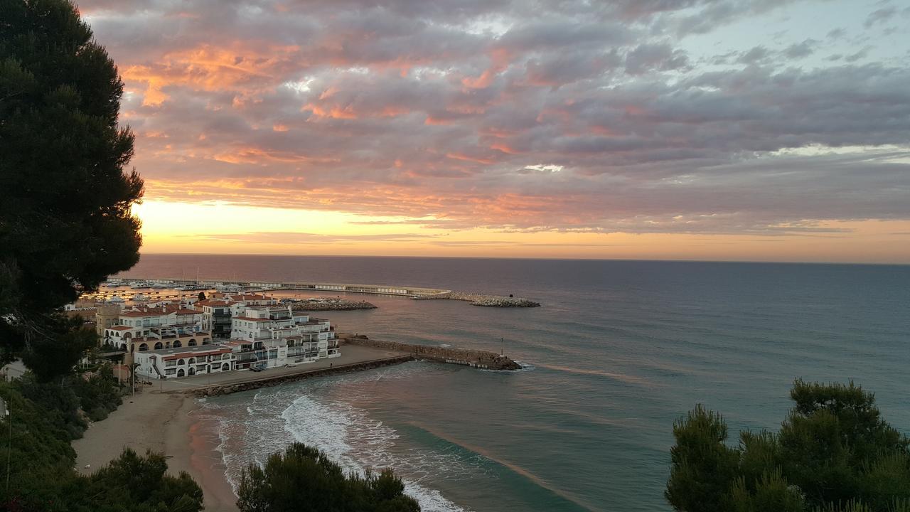 Hotel La Estrella Del Mediterraneo Roda de Bará Buitenkant foto