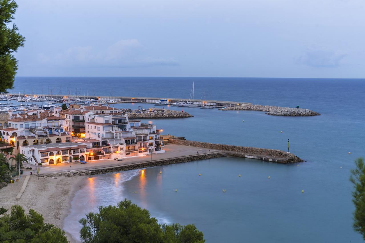 Hotel La Estrella Del Mediterraneo Roda de Bará Buitenkant foto