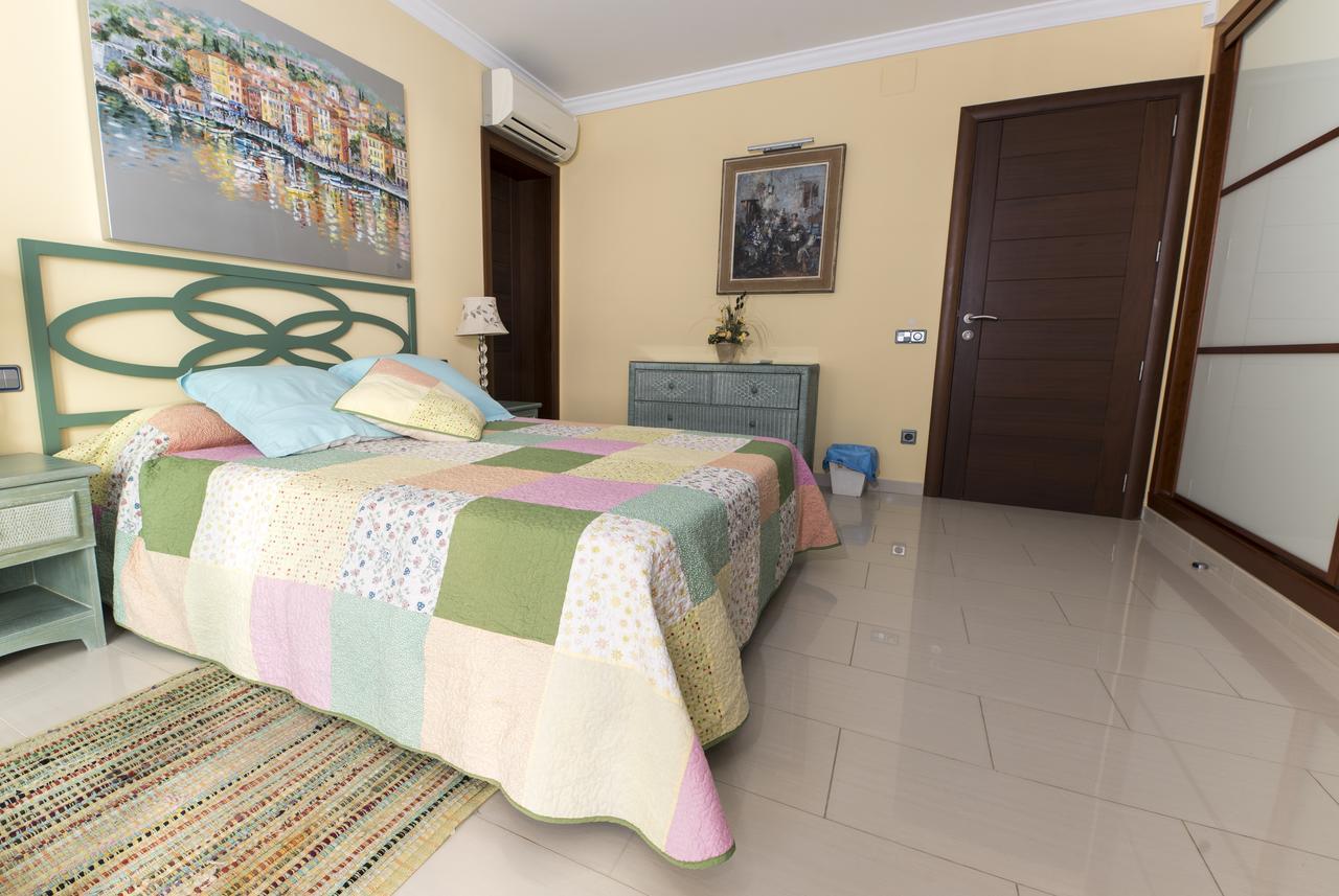 Hotel La Estrella Del Mediterraneo Roda de Bará Buitenkant foto